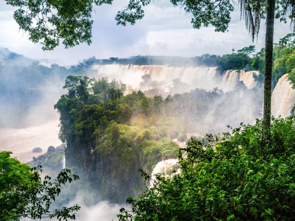 Cataratas do Iguaçu: Um dos Maiores Patrimônios Naturais do Mundo